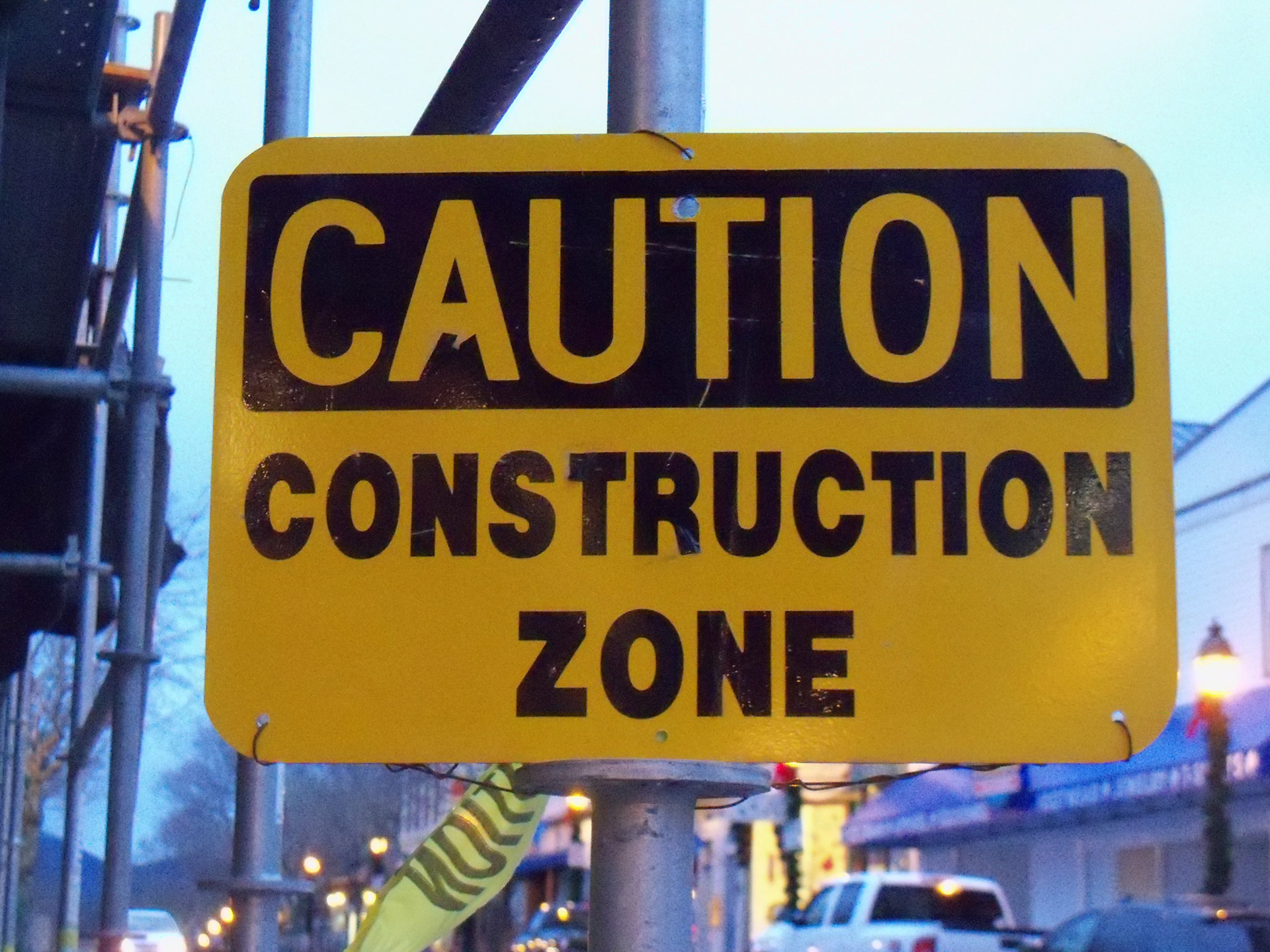 caution construction zone sign